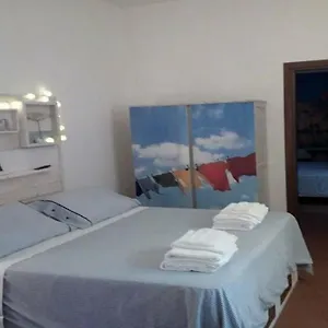 Chiaia Street Holiday Apartment Naples